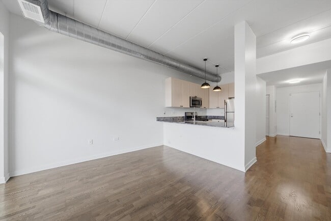 Building Photo - 1155 W Madison St