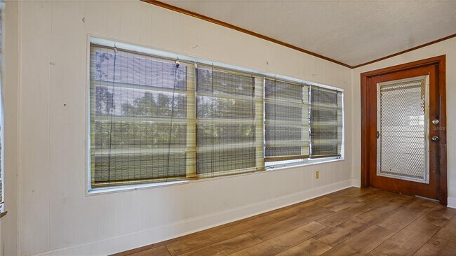 Building Photo - 5219 Bonnie Brae Cir