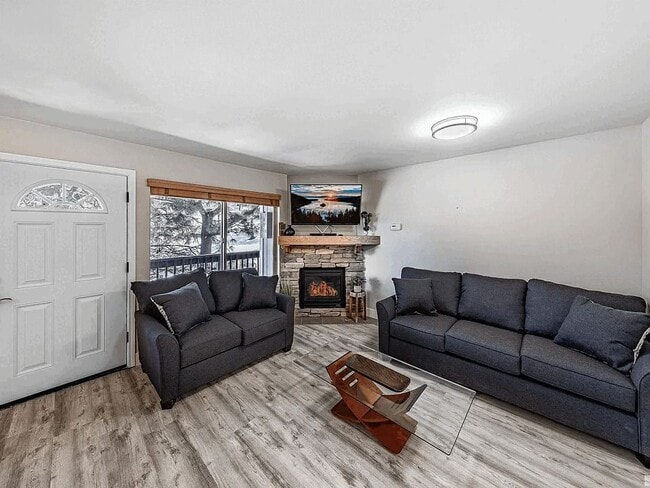 Building Photo - 360 Galaxy Ln