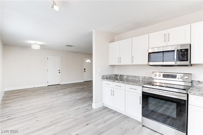 Building Photo - 1516 Saylor Way