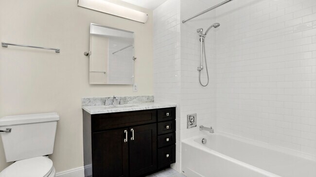 Building Photo - 225 Stanley Ave