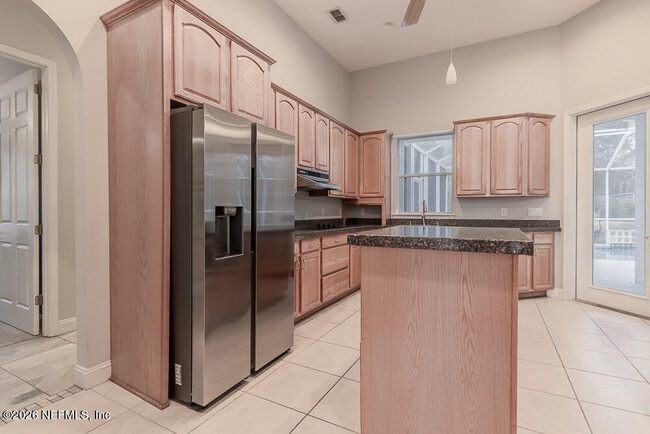 Building Photo - 5466 River Trail Rd N