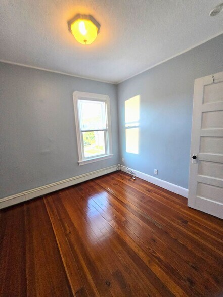 Building Photo - 178-180 Chandler Avenue