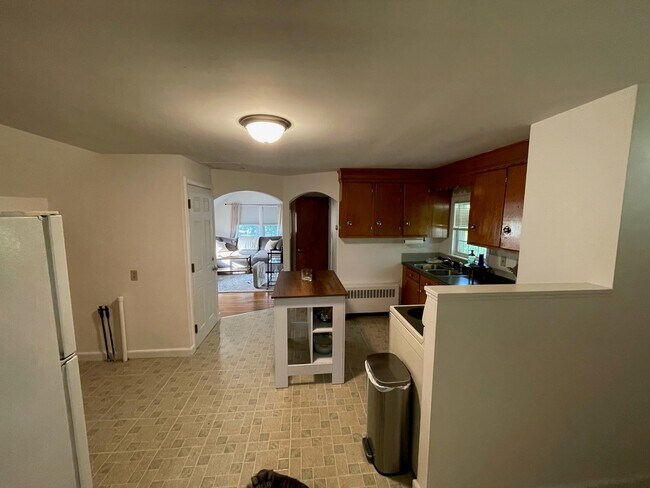 Kitchen - 59 Maybrook Ave