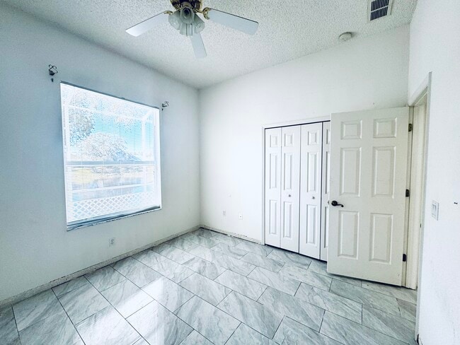 Building Photo - 149 Gala Cir