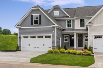 Building Photo - 3456 Foxglove Dr