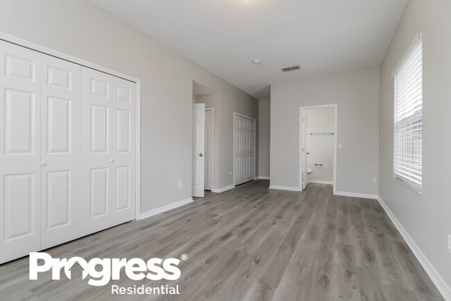 Building Photo - 166 Westmoreland Cir