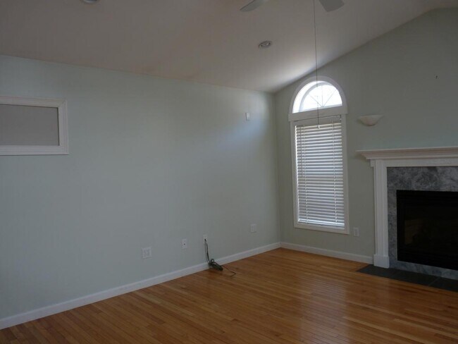 Building Photo - 111 Windham Rd
