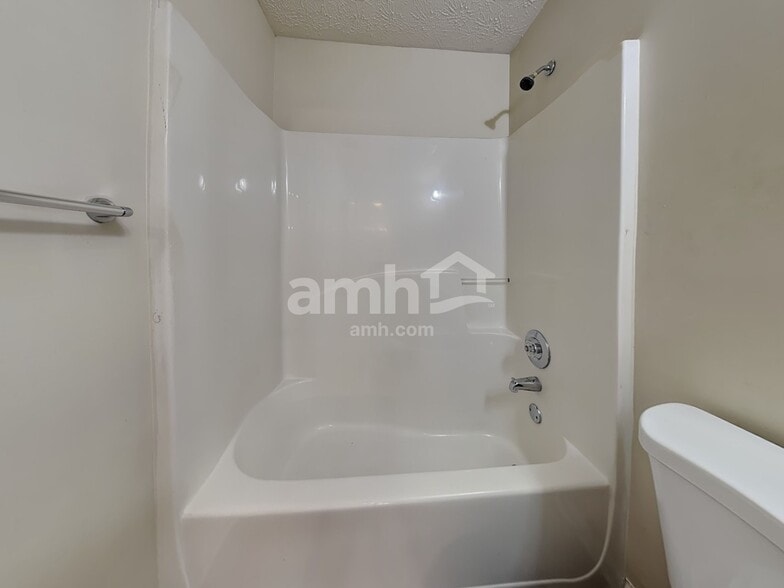 Building Photo - 740 Chatham Park Dr