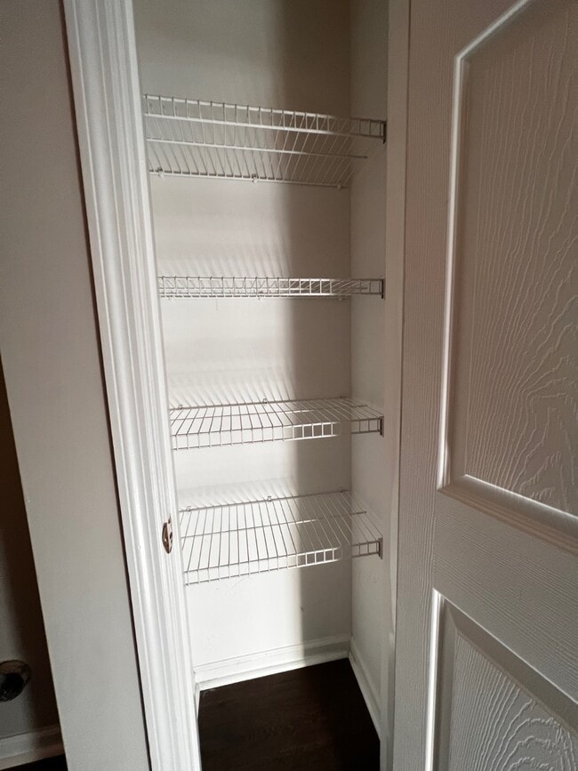 Building Photo - 1229 Langston Ln