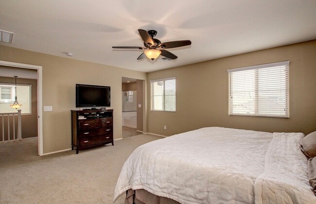 Building Photo - Beautiful 4BR Gated Home in Lehi Crossing ...