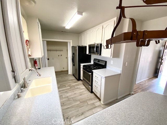 Building Photo - 14756 Hopi Rd