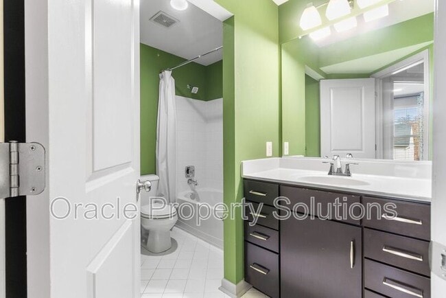 Building Photo - 1201 Falcon Point Dr