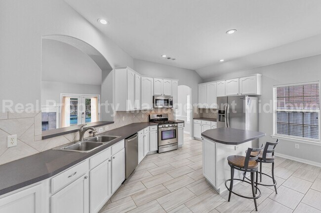 Building Photo - 343 Mesquite Hill Dr