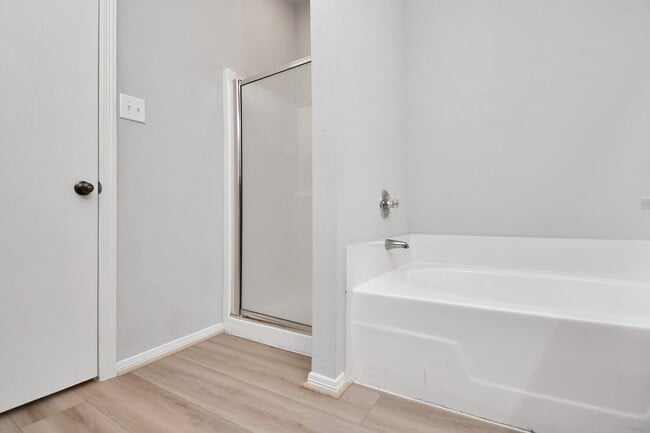 Building Photo - 24118 Wild Horses Ln