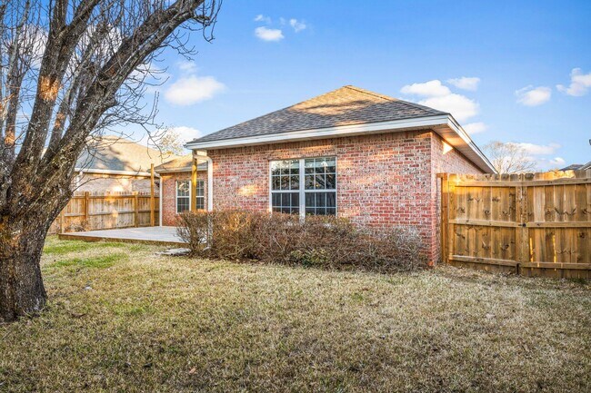 Building Photo - 1472 The Crossings