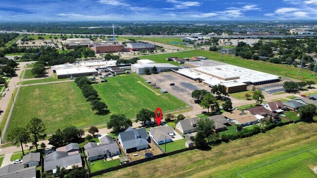 Building Photo - 11218 Sagedowne Ln