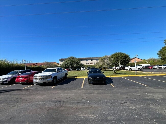 Building Photo - 5300 W 21st Ct