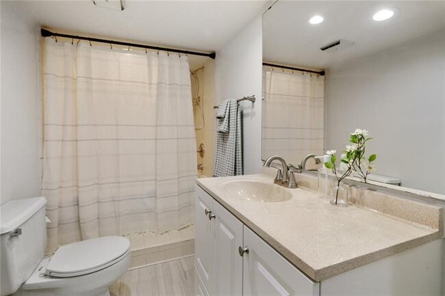 Building Photo - 1078 Piedmont Ave NE