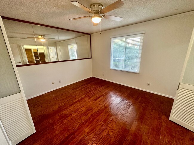 Building Photo - Spacious Newly Remodeled 4 Bedroom Orange ...