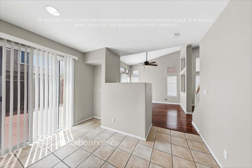 Building Photo - 488 Vista Del Sol