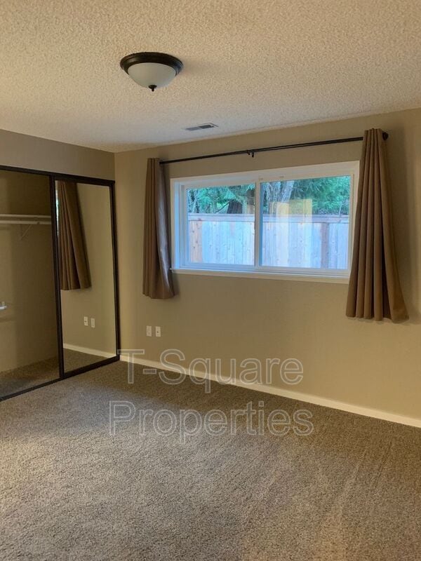 Building Photo - 18114 145th Pl NE