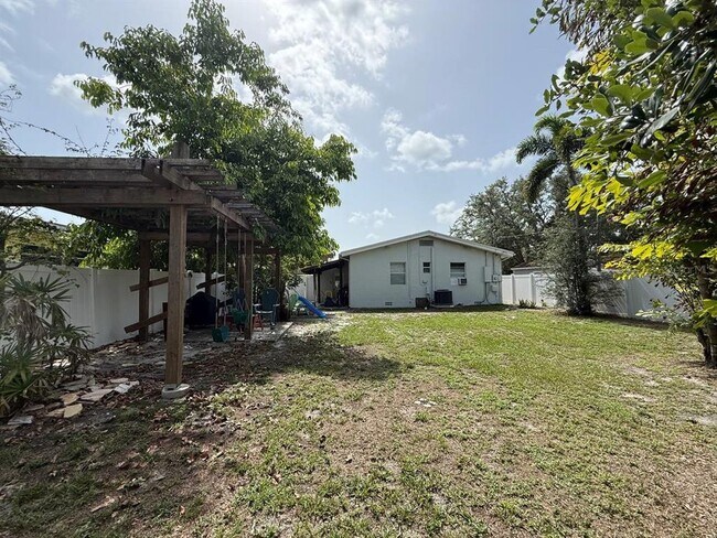 Building Photo - 5347 10th St N