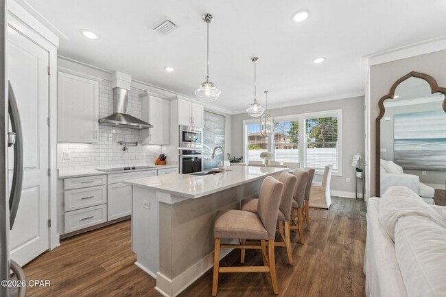 Building Photo - 712 Landing Cir