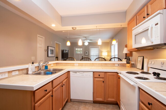 Building Photo - 1909 W. 47th Terr