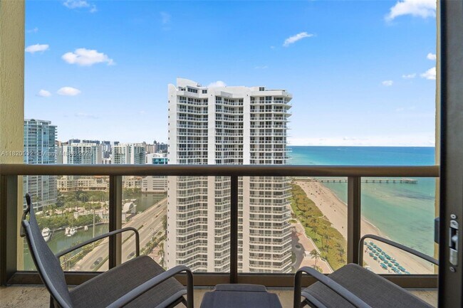 Building Photo - 16275 Collins Ave