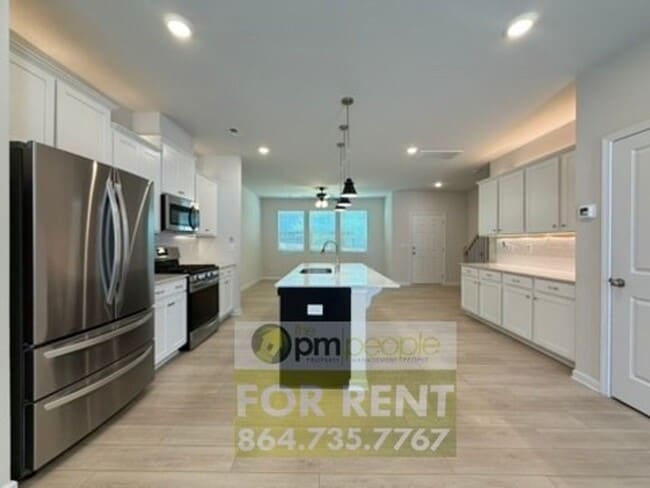 Building Photo - 7 Trakas Ct