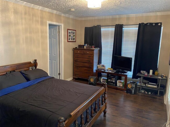 Building Photo - 1427 Bugle Run Dr