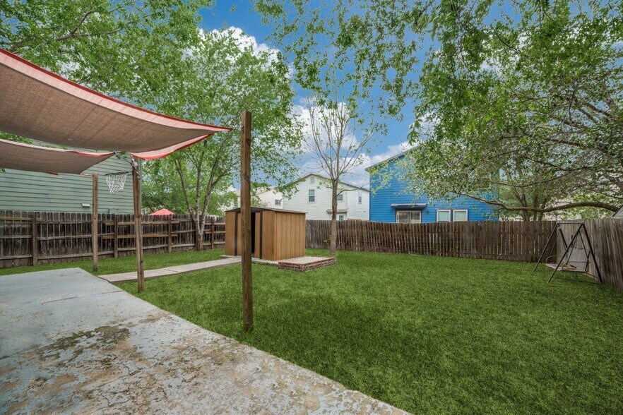 Building Photo - 5426 Wincheap Dr