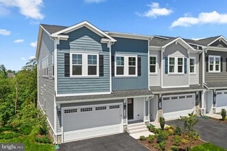 Building Photo - 157 Leather Flower Dr