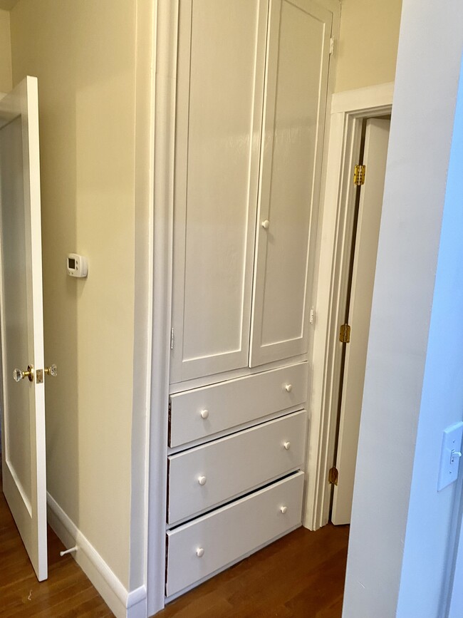 Hallway storage - 1222 Spruce St