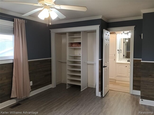 Building Photo - 15730 Anthony St