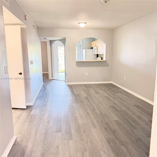 Building Photo - 2910 SE 13th Ave