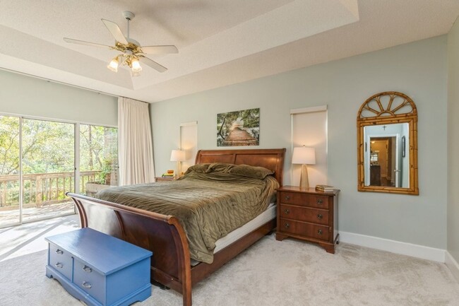 Building Photo - Spacious 3BR home with gorgeous finishes!!...