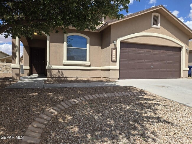 Building Photo - 14275 Ranier Point Dr