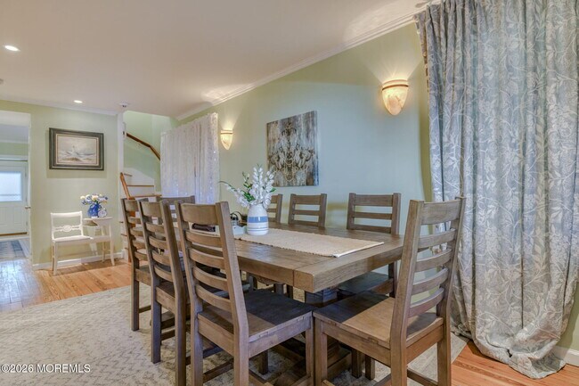 Building Photo - 26 Heck Ave