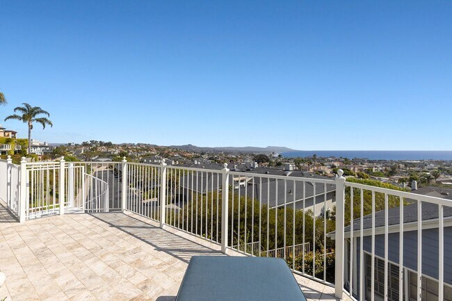 Building Photo - 24448 Alta Vista Dr