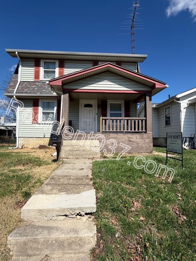 Building Photo - 2 Bed 1 bath Home