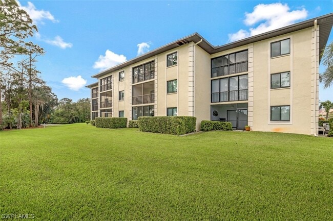 Building Photo - 228 Fox Glen Dr