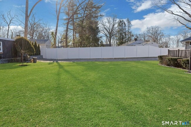 Building Photo - 70 Archer Ln