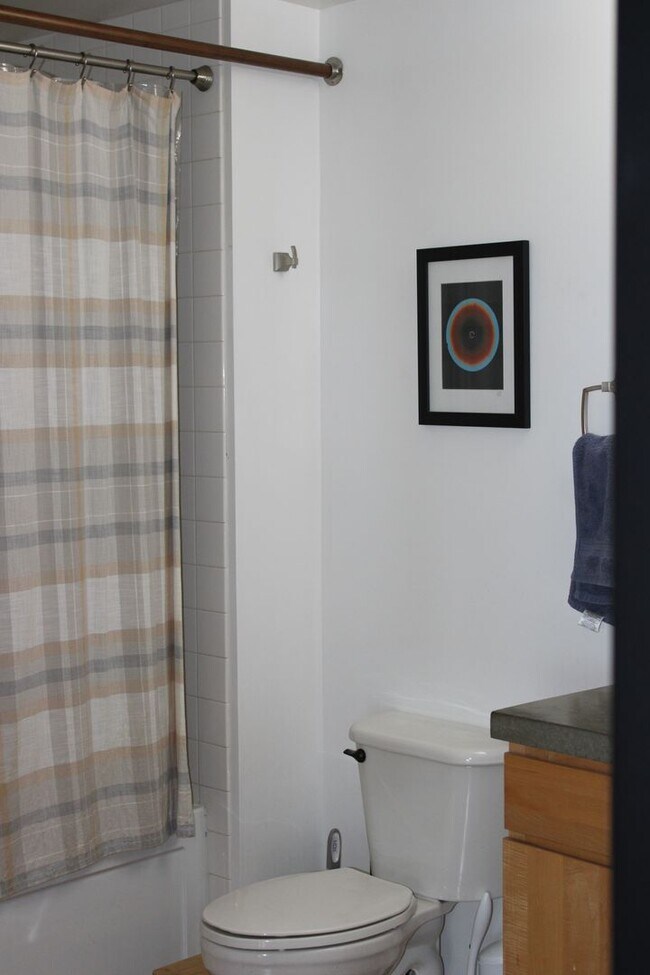 Building Photo - Full Service Executive Fully Furnished All Inclusive Architectural Penthouse Loft Downtown Denver