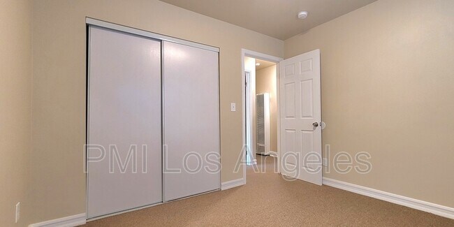 Building Photo - 10314 San Pedro St