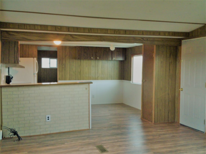 Building Photo - 22445 Frontage Rd