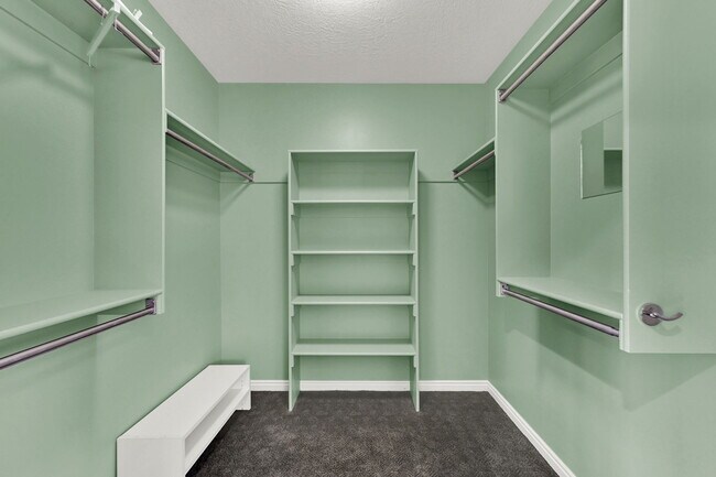 Building Photo - 5108 E Wolf Rdg Cir