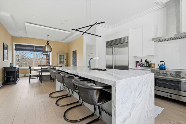 Building Photo - 43 Smugglers Path