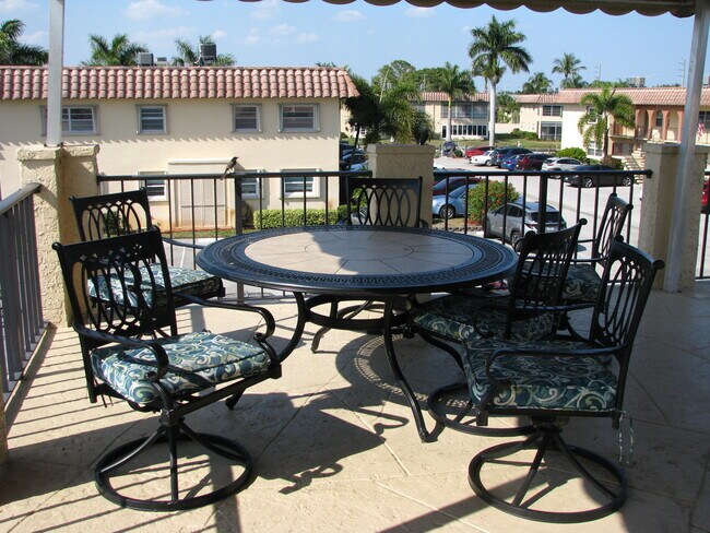 Building Photo - 2600 S Kanner Hwy